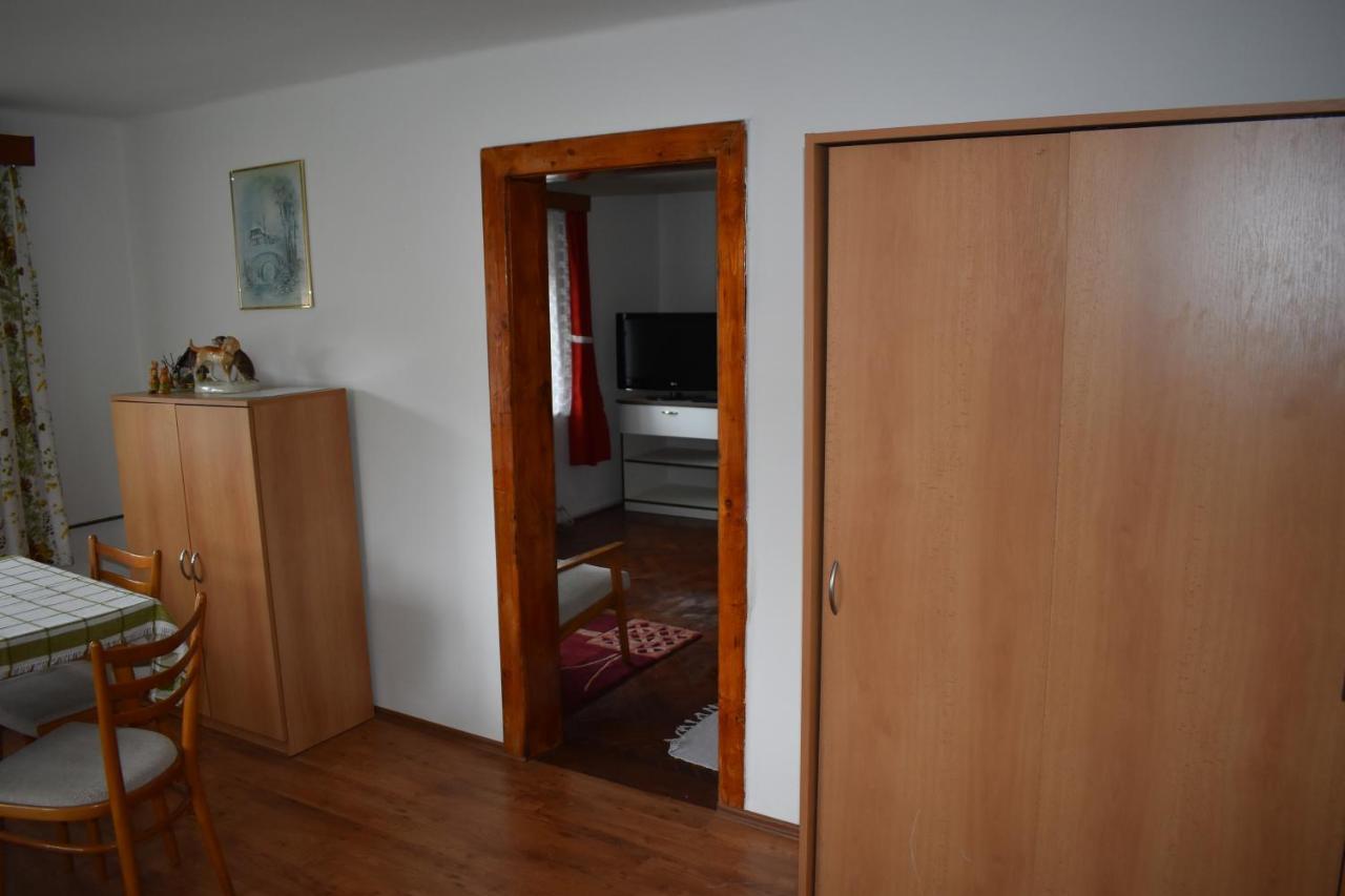Guest House Hartenberg Sokolov Bagian luar foto