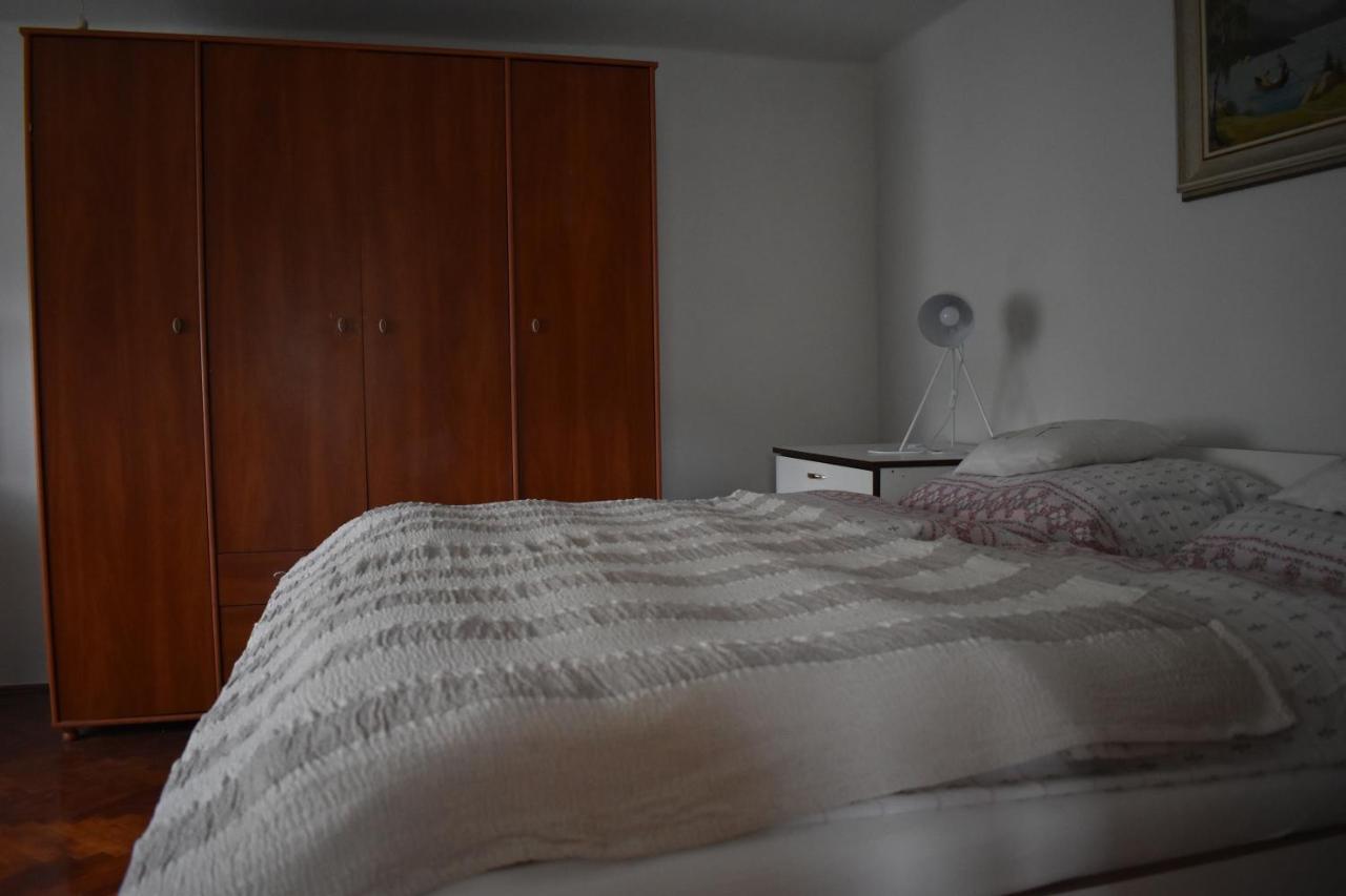 Guest House Hartenberg Sokolov Bagian luar foto