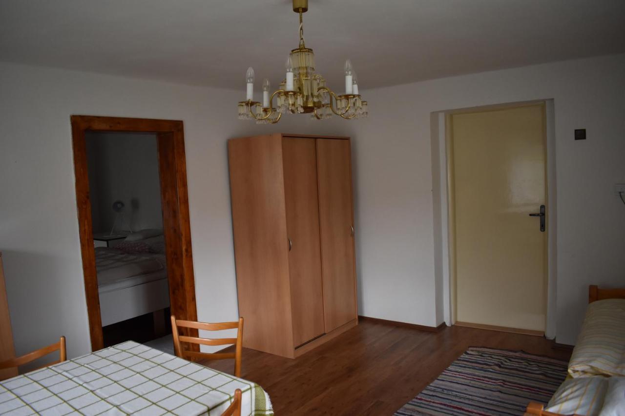 Guest House Hartenberg Sokolov Bagian luar foto